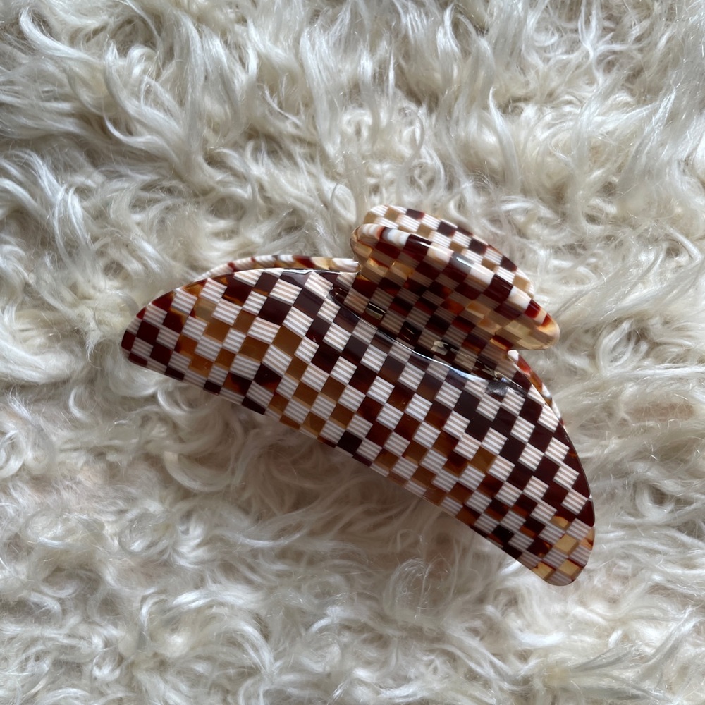 Machete Midi Heirloom Claw in Tortoise Checker